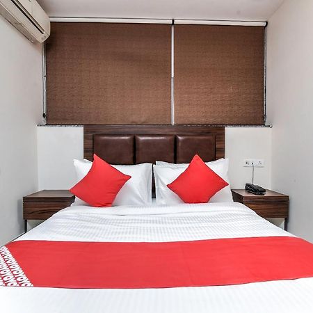 Oyo 80678 Shreenath Residency 뉴델리 외부 사진