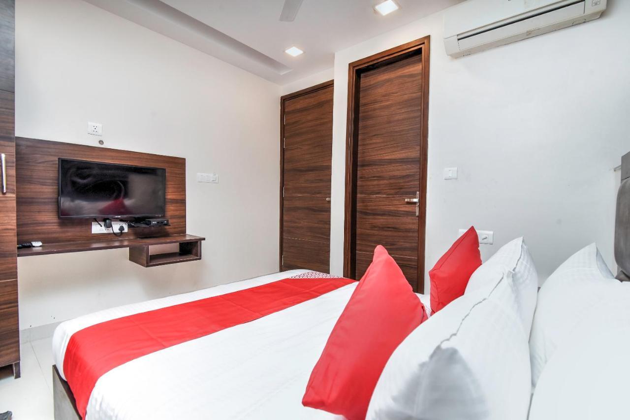 Oyo 80678 Shreenath Residency 뉴델리 외부 사진