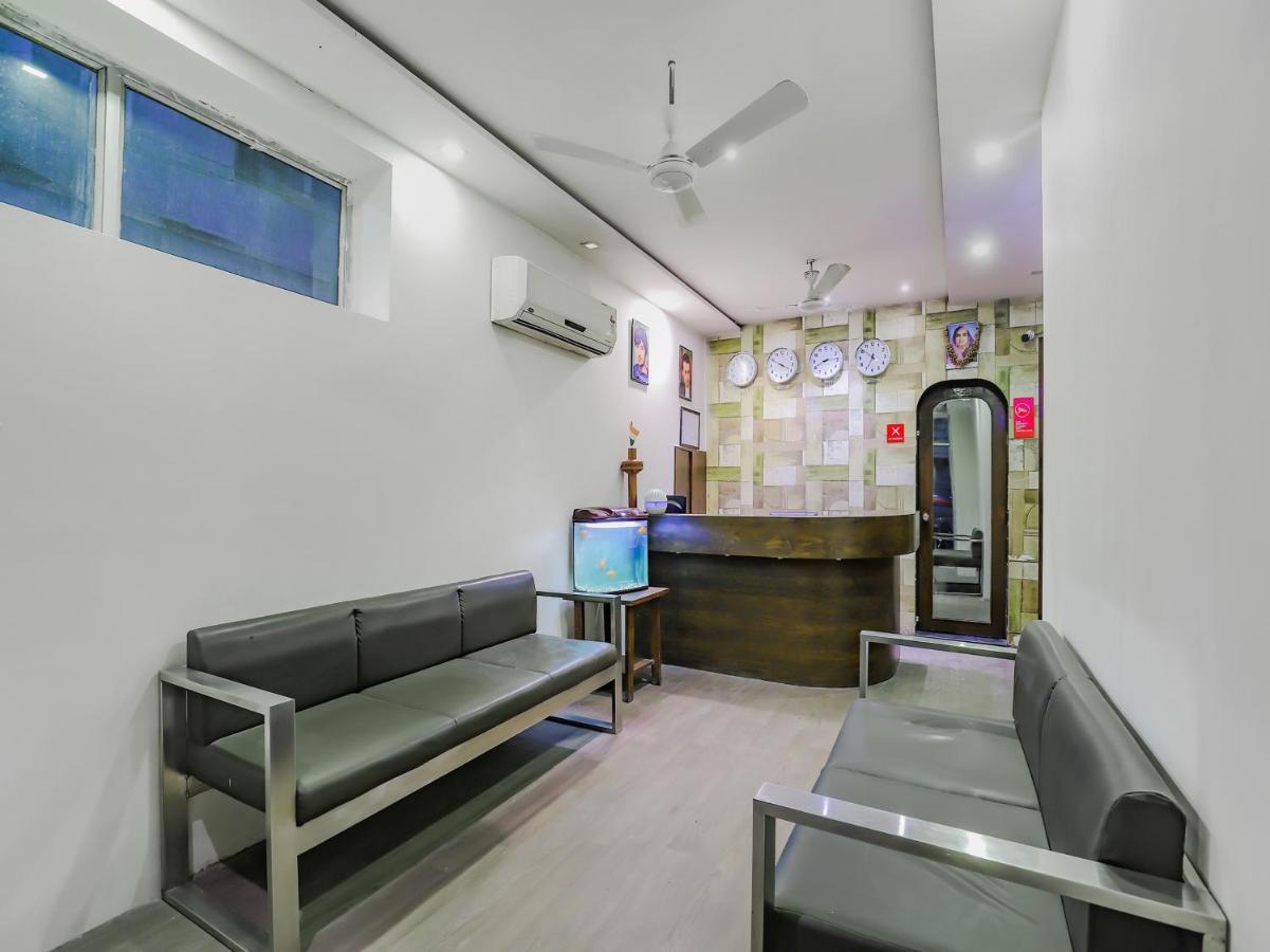 Oyo 80678 Shreenath Residency 뉴델리 외부 사진